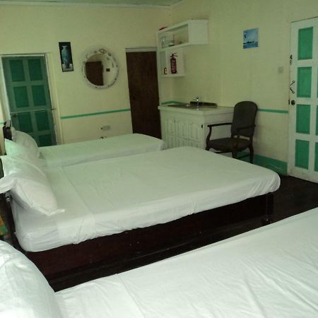 The Clifton Hotel Saint Vincent Екстер'єр фото