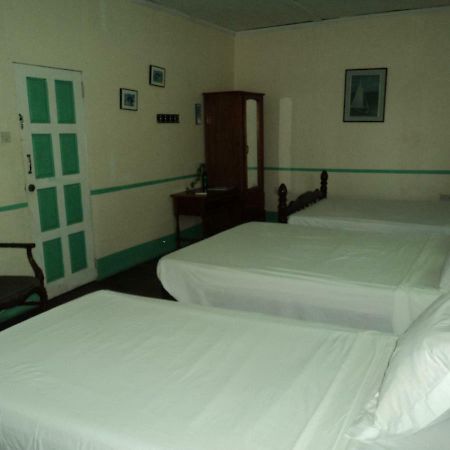 The Clifton Hotel Saint Vincent Екстер'єр фото