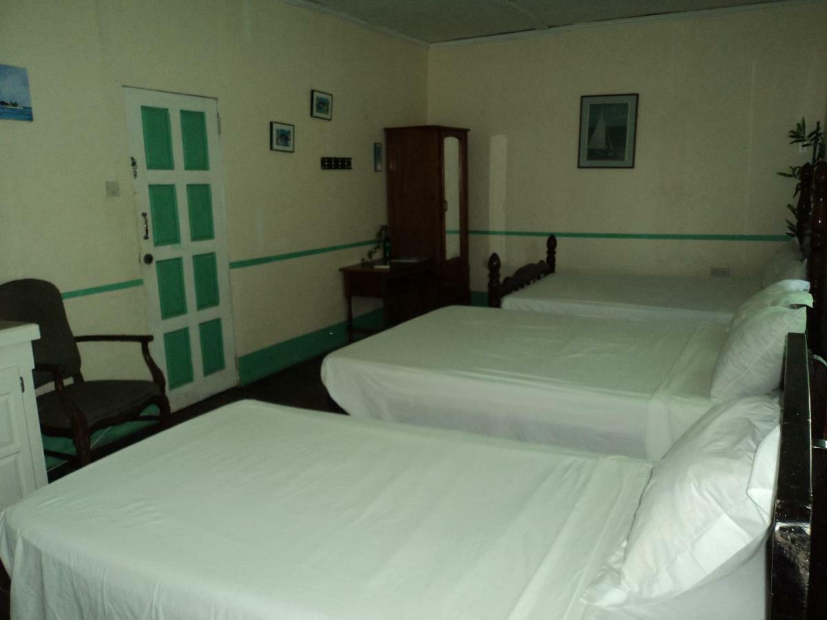 The Clifton Hotel Saint Vincent Екстер'єр фото